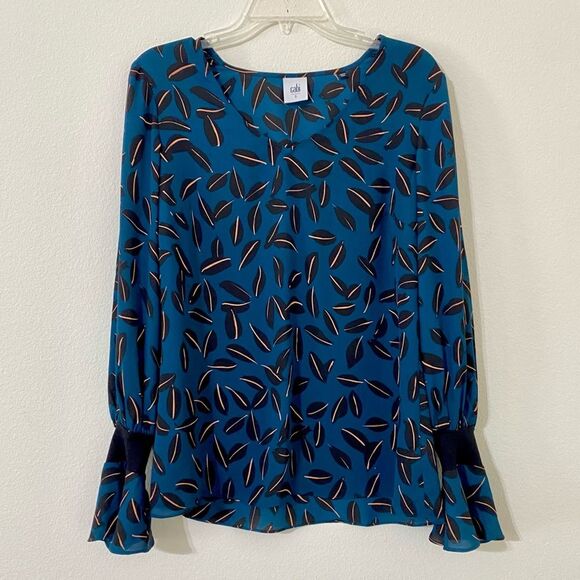 Cabi Kate Shadow Leaf Blouse Bell Sleeved Teal Size Small - Picture 3 of 13